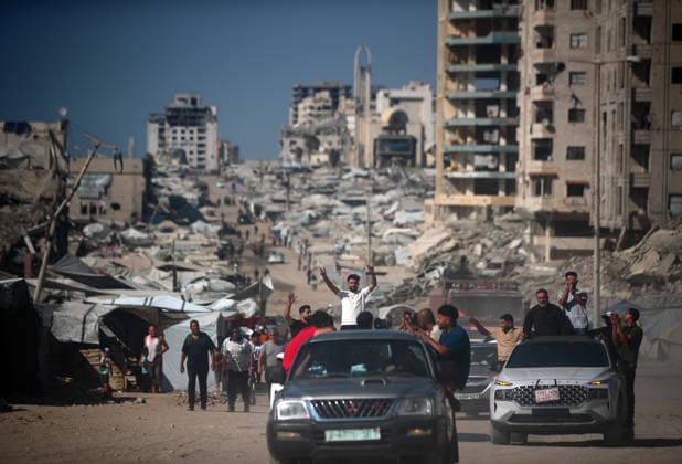 Aftermath of Israeli Airstrike In Gaza Palestinians walk among destroyed buildings in Gaza City, Gaza, on an unspecified date. Gaza remains subject to daily violence despite a formal ceasefire in place since October, with both the Israeli military and Hamas accusing one another of violating the truce. Gaza Palestine  Copyright: xMajdixFathix originalFilename: fathi-notitle260719_npiCf.jpg