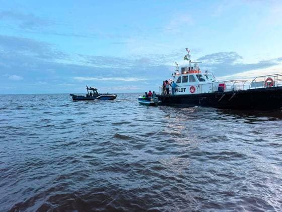 News Themen der Woche KW29 Ferry carrying 116 capsizes off Guyana coast GEORGETOWN, GUYANA - JULY 19: (----EDITORIAL USE ONLY – MANDATORY CREDIT - GUYANA PRIME MINISTER S OFFICE HANDOUT - NO MARKETING NO ADVERTISING CAMPAIGNS - DISTRIBUTED AS A SERVICE TO CLIENTS----) A ferry carrying 116 passengers capsized off the coast of Guyana, with authorities saying 53 people had been rescued so far, in Georgetown, Guyana, on July 19, 2026. The vessel, MV Barima, overturned near Iron Punt while traveling from Georgetown to Port Kaituma on Saturday, according to the BBC. Emergency services launched a large-scale search-and-rescue operation after receiving a distress call at around 11.00 pm local time (0300GMT Sunday). The operation involves government and privately operated  Copyright: x2026xAnadoluxGuyanaxPrimexMinister sxOfficex xHandoutx