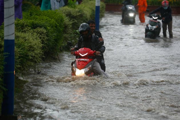 Monsoon Rains Inundate Roads In Central Kathmandu Commuters wade through a waterlogged road after heavy monsoon rainfall inundated the Maitighar Mandala area in Kathmandu, Nepal, on July 19, 2026. Continuous rain caused localized flooding and disrupted traffic and daily life in several parts of the capital, with pedestrians and motorists navigating through floodwaters as the monsoon season continues. Kathmandu Nepal  Copyright: xSanjitxPariyarx originalFilename: pariyar-notitle260719_npiyi.jpg