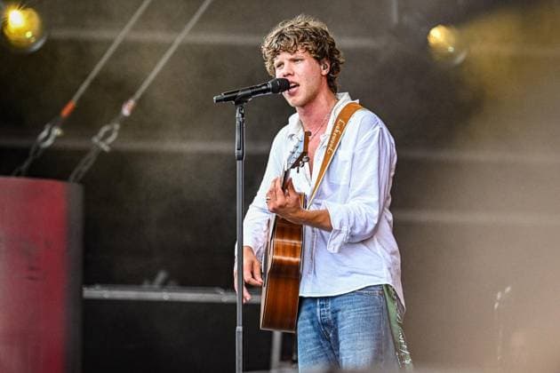 Lollapalooza Festival Berlin - Tag 2 ** NUR FÜR REDAKTIONELLE ZWECKE ** EDITORIAL USE ONLY **<p>Lollapalooza Festival Berlin - Tag 2, Sänger ZARTMANN, Am zweiten Tag treten unter anderem Künstler wie Lewis Capaldi, Lorde und Zartmann auf. Das populäre US-Festival, bestehend seit 1991, feierte 2015 auf dem Tempelhofer Feld in Berlin Europa-Premiere. Seit 2018 findet es auf dem Berliner Olympiagelände statt, fotografiert am 19.07.2026 in Berlin. Berlin Berlin Berlin Copyright: MaurizioxGambarini *** Lollapalooza Festival Berlin Day 2 ** FOR EDITORIAL USE ONLY ** EDITORIAL USE ONLY ** p Lollapalooza Festival Berlin Day 2, singer ZARTMANN. On the second day, artists such as Lewis Capaldi, Lorde, and Zartmann will perform, among others. The Copyright: MaurizioxGambarini doc86sb3ys2rxe1i5nsvang ,EDITORIAL USE ONLY