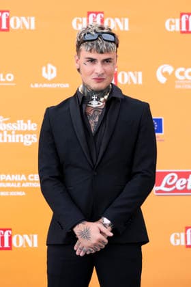July 19, 2026, Giffoni Valle Piana, Salerno, Italy: Italian singer Manuel Franco Rocati aka Rosa Chemical attends the photocall at 56th Giffoni Film Festival 2026 in Giffoni Valle Piana, Salerno, Italy on July 19, 2026. Giffoni Valle Piana Italy  - ZUMAl175 20260719_zip_l175_129 Copyright: xFrancescoxLucianox