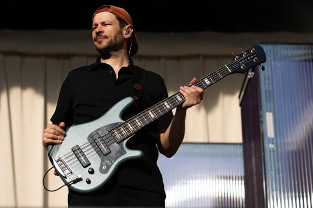 19.07.2026, Locarno, Piazza Grande, Moon and Stars 2026 Locarno: Wincent Weiss, Manfred Sauer (bass) Locarno Piazza Grande Ticino Switzerland *** July 19, 2026, Locarno, Piazza Grande, Moon and Stars 2026 Locarno Wincent Weiss, Manfred Sauer (bass) Locarno Piazza Grande Ticino Switzerland Copyright: xJustPictures.ch FrancescoxMinghettix 1080251255st