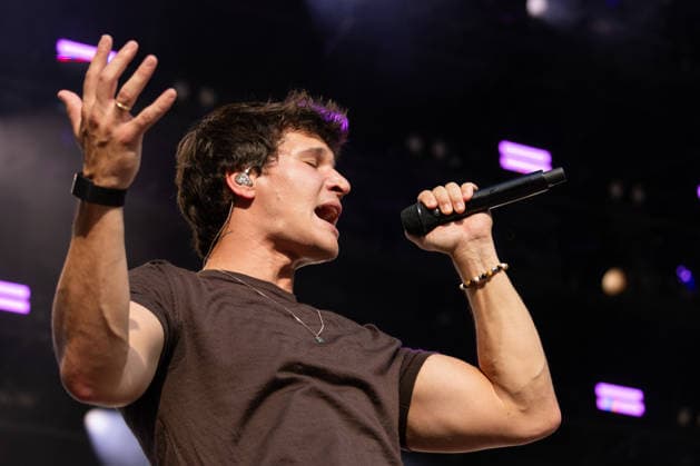 19.07.2026, Locarno, Piazza Grande, Moon and Stars 2026 Locarno: Wincent Weiss, Wincent Weiss (lead vocals) Locarno Piazza Grande Ticino Switzerland *** July 19, 2026, Locarno, Piazza Grande, Moon and Stars 2026 Locarno Wincent Weiss, Wincent Weiss (lead vocals) Locarno Piazza Grande Ticino Switzerland Copyright: xJustPictures.ch FrancescoxMinghettix 1080251310st