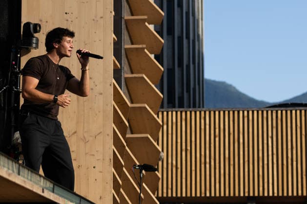 19.07.2026, Locarno, Piazza Grande, Moon and Stars 2026 Locarno: Wincent Weiss, Wincent Weiss (lead vocals) Locarno Piazza Grande Ticino Switzerland *** July 19, 2026, Locarno, Piazza Grande, Moon and Stars 2026 Locarno Wincent Weiss, Wincent Weiss (lead vocals) Locarno Piazza Grande Ticino Switzerland Copyright: xJustPictures.ch FrancescoxMinghettix 1080251313st
