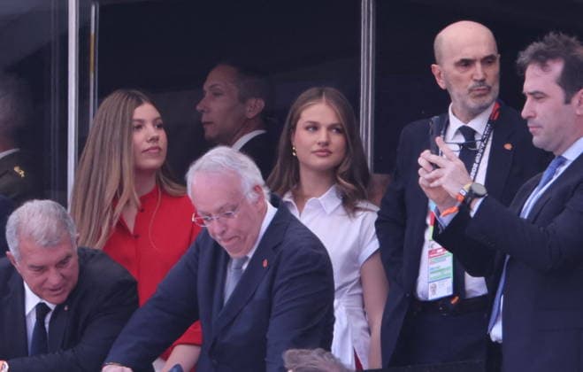 2026 World Cup Final - Spanish Royals In The Stands - USA Princess Leonor and Princess Infanta Sofia of Spain in the stands during the Closing ceremony ahead of the FIFA World Cup 2026 final football match between Spain and Argentina on July 19, 2026 in East Rutherford, NJ, USA. Photo by Charles Guerin ABACAPRESS.COM East Rutherford NJ United States  Copyright: xGuerinxCharles ABACAx
