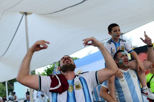 July 19, 2026, Tel-Aviv, Israel: TEL AVIV, ISRAEL Ã¢â‚¬ JULY 19, 2026: Thousands of football fans gather at Menora Mivtachim hall in Tel-Aviv to watch the final match of the World Cup between Argentina and Spain. JNA Press. Tel-Aviv Israel - ZUMAq101 20260719_zna_q101_231 Copyright: xTomerxNeubergx