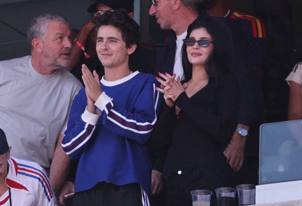 2026 World Cup Final - Timothee Chalamet and Kylie Jenner In The Stands - USA Timothee Chalamet and girlfriend Kylie Jenner in the stands during the FIFA World Cup 2026 final football match between Spain and Argentina on July 19, 2026 at the New York Stadium in East Rutherford, NJ, USA. Photo by Charles Guerin ABACAPRESS.COM East Rutherford NJ United States  Copyright: xGuerinxCharles ABACAx