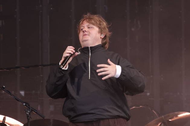 19.07.2026, Lewis Capaldi, Sänger, im Konzert live auf dem Lollapalooza 2026, Olympiastadion, Berlin, Berlin *** July 19, 2026, Lewis Capaldi, singer, live in concert at Lollapalooza 2026, Olympic Stadium, Berlin, Berlin