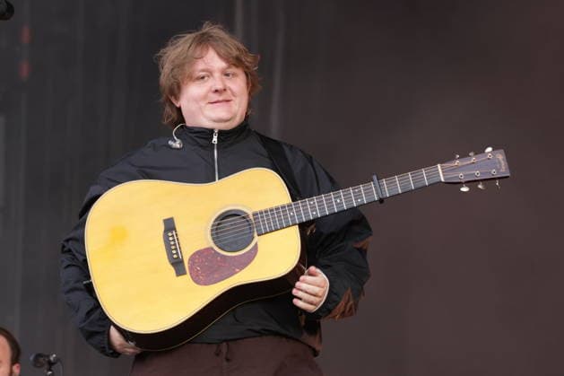 19.07.2026, Lewis Capaldi, Sänger, im Konzert live auf dem Lollapalooza 2026, Olympiastadion, Berlin, Berlin *** July 19, 2026, Lewis Capaldi, singer, live in concert at Lollapalooza 2026, Olympic Stadium, Berlin, Berlin