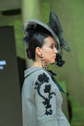 IPA86819995 - Rome Giovanni CannistrÃ ™s fashion show at the Rome Fashion Show Haute Couture 2026 at the Salone delle Colonne In the photo: Giovanni CannistrÃ  Copyright: xBArbaraxAmendolax xBarbaraxAmendolax 86819995
