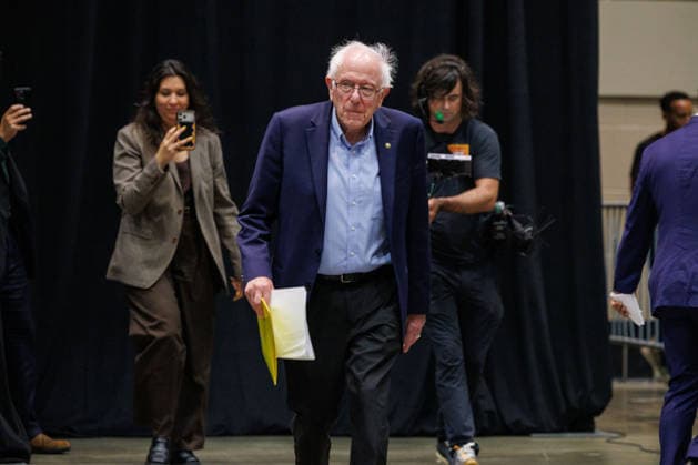 July 19, 2026, Lansing, Michigan, USA: U.S. Sen. BERNIE SANDERS at a rally for U.S. Senate candidate Abdul El-Sayed in Lansing, Mich., on July 19, 2026. The rally also included U.S. Rep. Alexandria Ocasio-Cortez and U.S. House candidate William Lawrence. Lansing USA  - ZUMAr192 20260719_znp_r192_021 Copyright: xAndrewxRothx