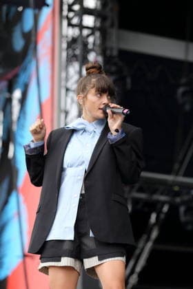 Noga Erez beim Lollapalooza Festival im Olympiapark in Berlin, 19. Juli 2026. Lollapalooza Berlin 2026 *** Noga Erez at the Lollapalooza Festival in Berlin s Olympic Park, July 19, 2026 Lollapalooza Berlin 2026