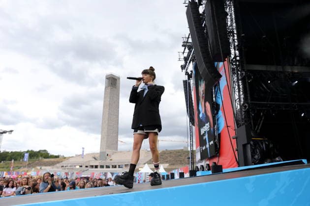 Noga Erez beim Lollapalooza Festival im Olympiapark in Berlin, 19. Juli 2026. Lollapalooza Berlin 2026 *** Noga Erez at the Lollapalooza Festival in Berlin s Olympic Park, July 19, 2026 Lollapalooza Berlin 2026
