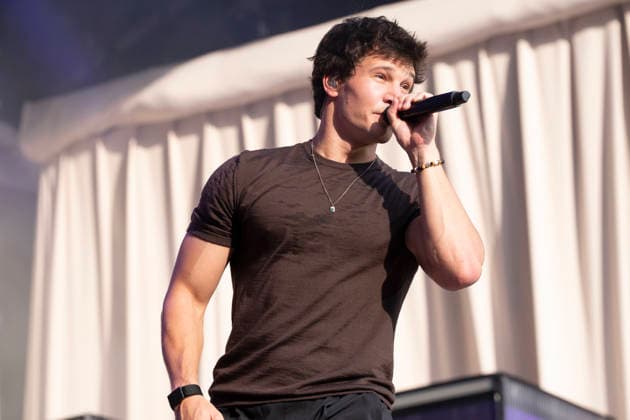 19.07.2026, Locarno, Piazza Grande, Moon and Stars, Wincent Weiss Locarno Piazza Grande Ticino Switzerland *** July 19, 2026, Locarno, Piazza Grande, Moon and Stars, Wincent Weiss, Locarno, Piazza Grande, Ticino, Switzerland Copyright: xJustPictures.ch AlexanderxRaemyx jp-de-AlRa-DSC00186