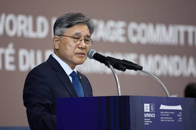 UNESCO s World Heritage Committee s session UNESCO s World Heritage Committee s session Huh Min, administrator of the Korea Heritage Service, speaks during a plenary meeting of the 48th session of the U.N. Educational, Scientific and Cultural Organization s World Heritage Committee at the BEXCO exhibition center in the southeastern port city of Busan on July 20, 2026. (Yonhap) 2026-07-20 13:49:49 < 1980-2026 YONHAPNEWS AGENCY. .> ºÎ»ê±¤¿ª½Ã EDITORIAL USE ONLY  Copyright: xx PYH2026072010710031500 YonhapxNewsx yonphotos254627