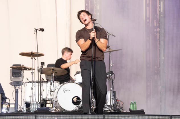 Wincent Weiss live auf dem Musikfestival Moon&Stars 2026 auf der Piazza Grande. Locarno, 19.07.2026 *** Wincent Weiss live at the Moon Stars 2026 Music Festival on Piazza Grande in Locarno, July 19, 2026 Foto:xA.xRaemyx xFuturexImagex weiss_6705