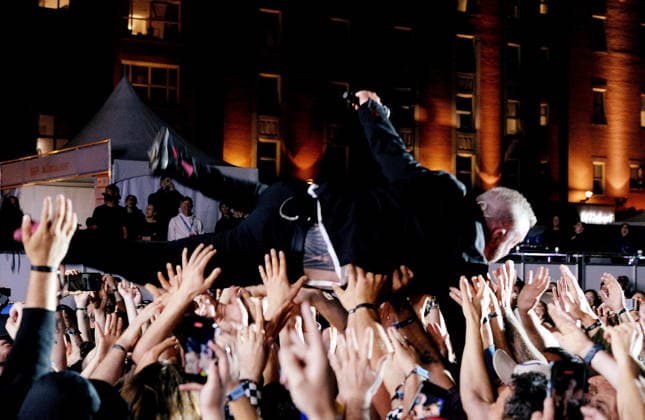 Festival d Ete de Quebec Festival d Ã tÃ de QuÃ bec 2026 - Day 10 John Feldmann of Goldfinger jumps onto the crowd during the Festival d Ã tÃ de QuÃ bec on July 18, 2026 in Quebec City, Quebec. Quebec City Plaines De Abraham Quebec Canada Copyright: xx