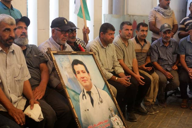 Palestinians hold solidarity rally for prisoners in Gaza City Palestinians take part in a solidarity rally outside the International Committee of the Red Cross (ICRC) headquarters in Gaza City, on July 20, 2026, in support of Palestinian prisoners held in Israeli jails. The demonstration, organized by the Prisoners Committee of the National and Islamic Forces, called for the release of prisoners and urged the international community to protect their rights and end their detention. Photo by Mohammed Salha apaimages Gaza Gaza Strip Palestinian Territory 200726_Gaza_MS_00(5) Copyright: xapaimagesxMohammedxSalhax xapaimagesx