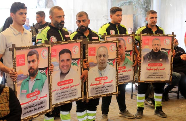 Palestinians hold solidarity rally for prisoners in Gaza City Palestinians take part in a solidarity rally outside the International Committee of the Red Cross (ICRC) headquarters in Gaza City, on July 20, 2026, in support of Palestinian prisoners held in Israeli jails. The demonstration, organized by the Prisoners Committee of the National and Islamic Forces, called for the release of prisoners and urged the international community to protect their rights and end their detention. Photo by Mohammed Salha apaimages Gaza Gaza Strip Palestinian Territory 200726_Gaza_MS_00(13) Copyright: xapaimagesxMohammedxSalhax xapaimagesx