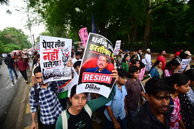 July 20, 2026, Prayagraj, Uttar Pradesh, India: Prayagraj: People stage a protest in support of activist Sonam Wangchuk and the Cockroach Janta Party s protest at Delhi s Jantar Mantar, demanding Union Education Minister Dharmendra PradhanÃ¢â‚¬â ¢s resignation, in Prayagraj on Monday, July 20, 2026. Prayagraj India - ZUMAv115 20260720_zap_v115_007 Copyright: xPrabhatxKumarxVermax