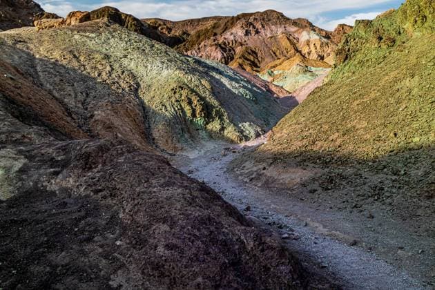 Creative Highlights World Mountain Ridges in Death Valley National Park Nevada City, California, United States R_FPNSIS260717-2081422-01 ,model released, Symbolfoto ,property released