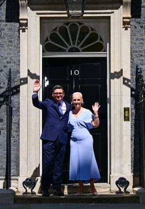 Andy Burnham becomes Prime Minister, Downing Street, London, UK - 20 Jul 2026 Prime Minister Andy Burnham and wife Marie-France van Heel at No.10 Downing Street Andy Burnham becomes Prime Minister, Downing Street, London, UK - 20 Jul 2026, Credit:Victoria Jones Shutterstock PA ROTA - B68 Avalon United Kingdom, London, Downing Street  Copyright: xVictoriaxJones Shutterstockx xPAxROTAx-xB68x xAvalonx 1117552994