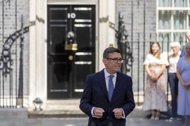 Andy Burnham becomes new UK prime minister LONDON, UK - JULY 20: Britain s new Prime Minister Andy Burnham delivers his first speech outside 10 Downing Street in central London after being invited by King Charles III to form a new government, United Kingdom on July 20, 2026. Marcin Nowak Anadolu London United Kingdom. Editorial use only. Please get in touch for any other usage.  Copyright: x2026xAnadoluxMarcinxNowakx
