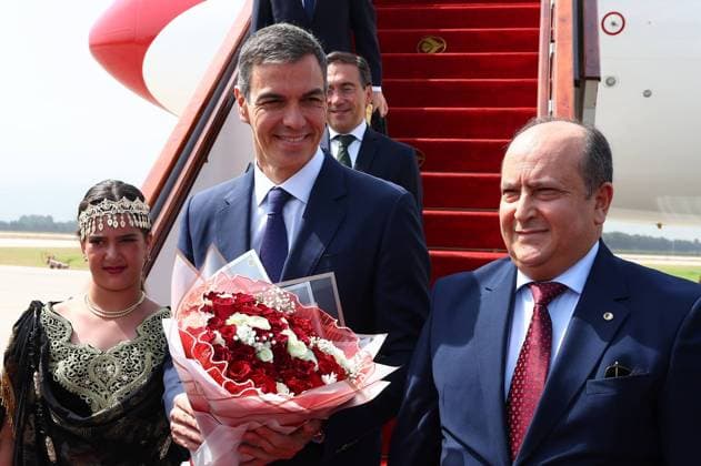 Algerian Prime Minister Sifi Ghrieb receives Spanish Prime Minister Pedro Sanchez during an official visit in Algiers, Algeria on July 20, 2026. Cordon Press  FERNANDOxCALVO