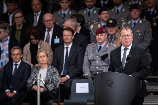 Berlin, Feierliches Gelöbnis im BMVg Feierliches Gelöbnis im Bundesministerium der Verteidigung am 20.07.2026 anlässlich des 82. Jahrestages des 20. Juli 1944. Im Bild: Bundesminister der Verteidigung Boris Pistorius bei seiner Rede. Berlin Bundesministerium der Verteidigung Berlin Deutschland *** Berlin, Ceremonial Oath-Taking at the Federal Ministry of Defense Ceremonial oath-taking at the Federal Ministry of Defense on July 20, 2026, marking the 82nd anniversary of July 20, 1944. Pictured: Federal Minister of Defense Boris Pistorius delivering his speech Berlin Federal Ministry of Defense Berlin Germany