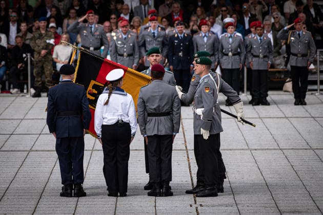 Berlin, Feierliches Gelöbnis im BMVg Feierliches Gelöbnis im Bundesministerium der Verteidigung am 20.07.2026 anlässlich des 82. Jahrestages des 20. Juli 1944. Berlin Bundesministerium der Verteidigung Berlin Deutschland *** Berlin, Ceremonial Oath-Taking at the Federal Ministry of Defense Ceremonial oath-taking at the Federal Ministry of Defense on July 20, 2026, on the occasion of the 82nd anniversary of July 20, 1944 Berlin Federal Ministry of Defense Berlin Germany