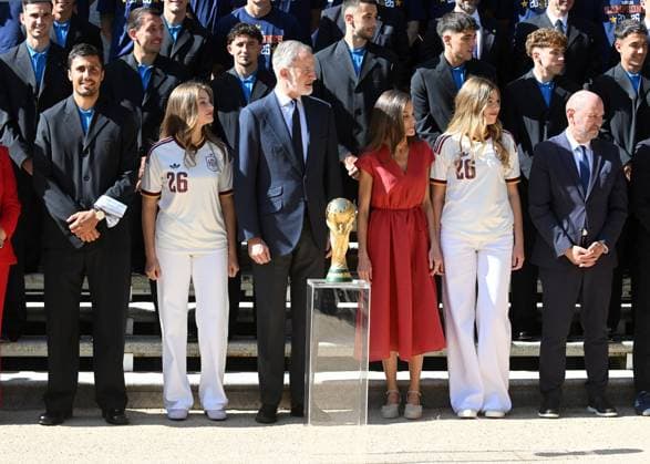 The Royal Family holds an audience with the Spanish National Soccer Team, winner of the 2026 FIFA World Cup. Their Majesties King Felipe VI and Queen Letizia, Princess Leonor and Infanta Sofía, along with the Spanish National Soccer Team after it was crowned winner of the FIFA World Cup against Argentina on July 20, 2026, in Madrid, Spain. The King and Queen, along with their two daughters, host the Spanish National Soccer Team at the Zarzuela Palace after the team’s victory the previous day in New York against the Argentine National Team. This event marks the start of a series of official and public celebrations, culminating with La Roja in the Plaza de Cibeles presenting the title to the fans. SOCCER PEOPLE WORLD CUP José Spain  Copyright: xJosÃ xOlivax 7677886