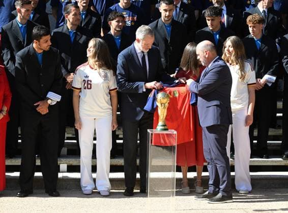 The Royal Family holds an audience with the Spanish National Soccer Team, winner of the 2026 FIFA World Cup. Their Majesties King Felipe VI and Queen Letizia, Princess Leonor and Infanta Sofía, along with the Spanish National Soccer Team after it was crowned winner of the FIFA World Cup against Argentina on July 20, 2026, in Madrid, Spain. The King and Queen, along with their two daughters, host the Spanish National Soccer Team at the Zarzuela Palace after the team’s victory over Argentina the previous day in New York. This event marks the start of a series of official and public celebrations, culminating with La Roja in the Plaza de Cibeles presenting the title to the fans. SOCCER PEOPLE WORLD CUP José Spain  Copyright: xJosÃ xOlivax 7677888