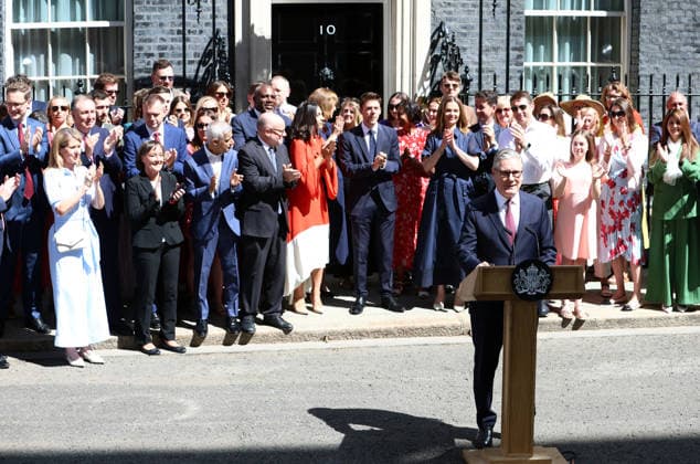 Sir Keir Starmer leaves 10 Downing Street. Sir Keir Starmer delivers his leaving speech outside 10 Downing Street. He is surrounded by his supporters and Downing Street Staff. London, UK, 20 July 2026. London 10 Downing Street UK Copyright: xFredxDuvalx