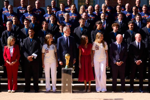20-07-2026 Madrid King Felipe and Queen Letizia and Princess Leonor and Princess Infanta Sofia during a meeting with the players of the Spanish football team after winning the 2026 World Cup at Zarzuela palace in Madrid. No Spain Â  Copyright: xPPEx