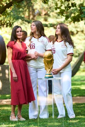 20-07-2026 Madrid King Felipe and Queen Letizia and Princess Leonor and Princess Infanta Sofia during a meeting with the players of the Spanish football team after winning the 2026 World Cup at Zarzuela palace in Madrid. No Spain Â  Copyright: xPPEx