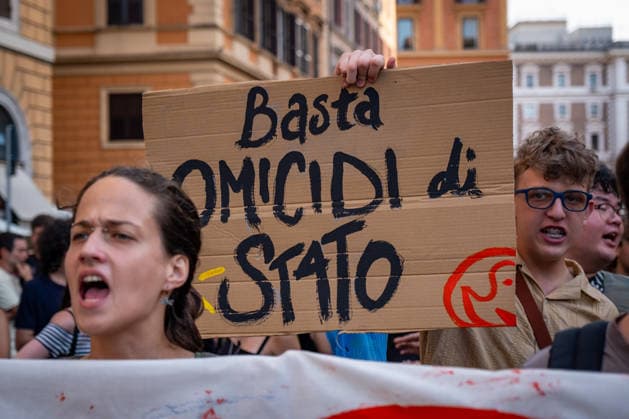 July 20, 2026, Rome, Rm, Italy: Hundreds gathered in front of the Interior Ministry to protest the death of Abderrahim Fakir during his arrest by two police officers. No more state murders reads the sign. Rome Italy - ZUMAg256 20260720_znp_g256_009 Copyright: xMarcoxDixGianvitox