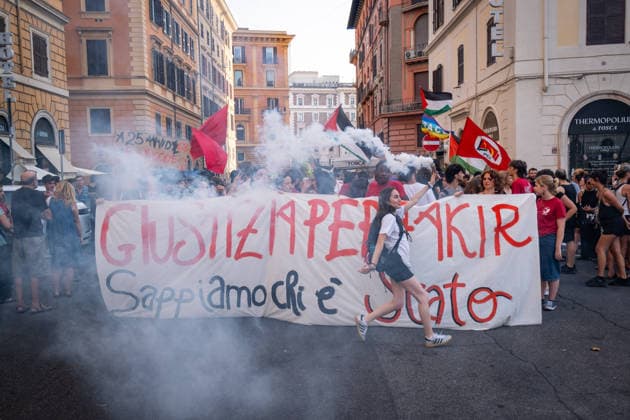 July 20, 2026, Rome, Rm, Italy: Hundreds gathered in front of the Interior Ministry to protest the death of Abderrahim Fakir during his arrest by two police officers. Justice for Fakir, we know who did it reads the banner. Rome Italy - ZUMAg256 20260720_znp_g256_015 Copyright: xMarcoxDixGianvitox
