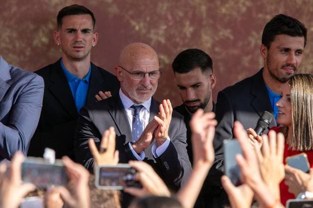 July 20, 2026, Madrid, Spain: Luis de la Fuente, the Spanish national team coach, attends an event at the Moncloa Palace complex in Madrid..The Prime Minister, Pedro Sanchez, welcomes the Spanish national football team, winners of the 2026 FIFA World Cup, to the Moncloa Palace complex. Madrid Spain - ZUMAs197 20260720_aaa_s197_124 Copyright: xDavidxCanalesx