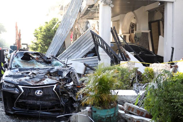 Massive explosion hits housing complex in Indonesia’s North Sumatra MEDAN, NORTH SUMATRA, INDONESIA - JULY 21: A view of the scene at the Grand Polonia complex following a massive explosion in Medan, North Sumatra, Indonesia, on July 21 2026. The powerful blast, caused by a gas leak from an underground pipeline, resulted in one fatality, left three people awaiting evacuation, and damaged five houses. Risky Cahyadi Anadolu Medan Indonesia. Editorial use only. Please get in touch for any other usage.  Copyright: x2026xAnadoluxRiskyxCahyadix