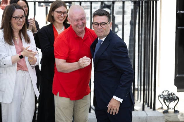 July 20, 2026, London, United Kingdom: Prime Minister Andy Burnham greets supporters before entering 10 Downing Street, London. As the new Labour leader and leader of the party in government, Burnham was invited by King Charles III to form an administration in his name after Keir Starmer tendered his resignation earlier today. London United Kingdom - ZUMAs197 20260720_aaa_s197_364 Copyright: xTejasxSandhux