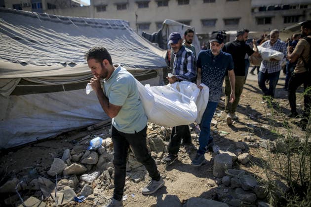 Funeral process for six Palestinians died in Israeli attack in Gaza GAZA CITY, GAZA, PALESTINE - JULY 21: Bodies of Palestinians, who lost their lives following the Israeli attack on a home belonging to the al-Misri family on al-Selasin Street, are taken from al-Shifa Hospital for funeral process in Gaza City, Gaza, Palestine on July 21, 2026. Saeed M. M. T. Jaras Anadolu Gaza City Gaza. Editorial use only. Please get in touch for any other usage.  Copyright: x2026xAnadoluxSaeedxM.xM.xT.xJarasx