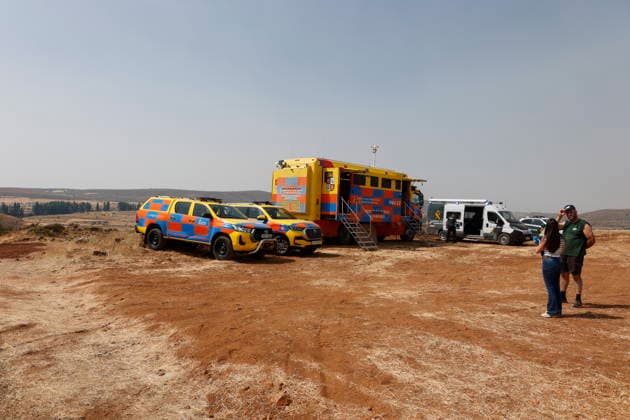 The La Mierla Fire Strikes the Heart of the Livestock Industry in the Sierra Norte of Guadalajara Forward Command Post deployed in Barcones to fight the wildfire, July 21, 2026, in Barcones, Soria, Castile and León, Spain. The wildfire that originated in La Mierla, which has already scorched more than 26,000 hectares in the Sierra Norte of Guadalajara, is not only leaving behind a scorched landscape and a long list of municipalities under lockdown or evacuation orders; it also threatens to destroy the way of life of dozens of livestock-raising families who watch helplessly as the fire devours the pastures, forcing the relocation of hundreds of head of cattle and putting the work of entire generations at risk. JULY 21, 2026 Barcones, Soria,  Copyright: xConchaxOrtegax 7678916