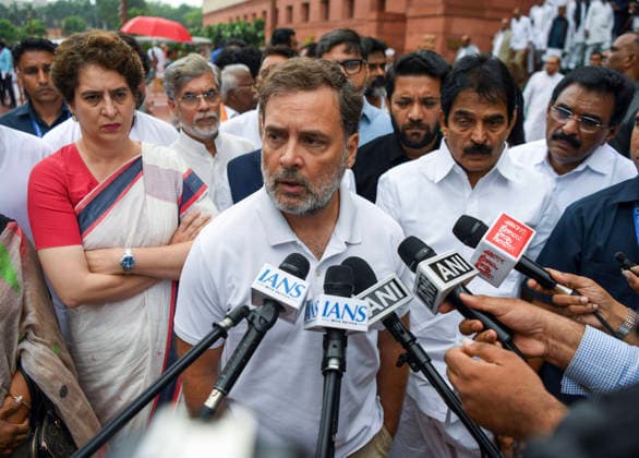 Lok Sabha LoP Rahul Gandhi speaks to the media at the Parliament premises during the Monsoon Session New Delhi, Jul 21 (ANI): Lok Sabha LoP Rahul Gandhi speaks to the media at the Parliament premises during the Monsoon Session, in New Delhi on Tuesday. Congress MPs Priyanka Gandhi and KC Venugopal also present. New Delhi Delhi India Copyright: xANIx ANI_20260721163