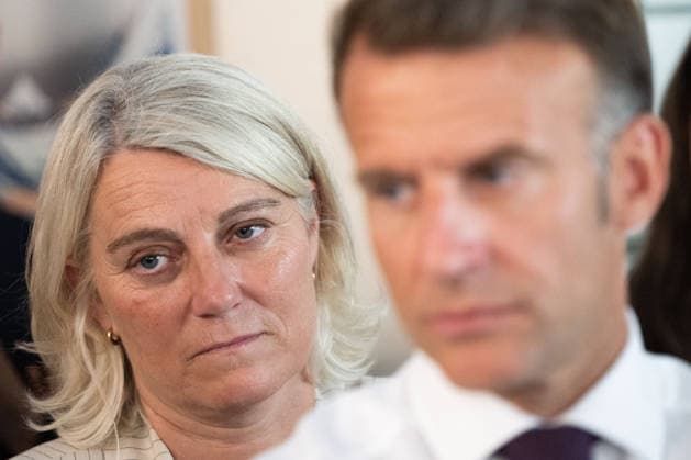 Emmanuel Macron At Asterya Child Support Center - Paris Health Minister Stephanie Rist accompanies French President Emmanuel Macron in visit to the Asterya child support center, an innovative program at Necker Hospital dedicated to children under the care of the Assistance sociale à l enfance (ASE) in Paris, France on July 21, 2026. Photo by Gregoire Campione Pool ABACAPRESS.COM Paris IDF France  Copyright: xCampionexGregoire Pool ABACAx