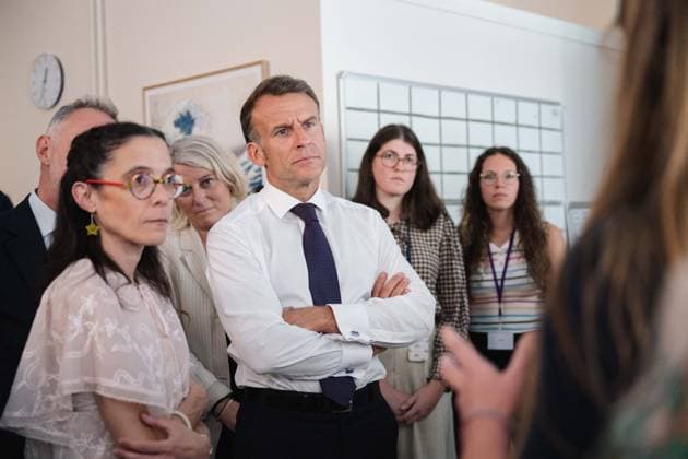 French President Emmanuel Macron, accompanied by Céline Greco, founder of IM PACTES, visits the Asterya child support center—an innovative support program established at Necker Hospital and dedicated to young people under the care of the Child Welfare Services (ASE)—in Paris, France, on July 21, 2026 Grégoire Campione Pool Bestimage French President Emmanuel Macron visits the Asterya child support center—an innovative support program established at Necker Hospital and dedicated to young people in the care of Child Welfare Services (ASE)—in Paris, France, on July 21, 2026 Paris France  Copyright: xGrÃ goirexCampione Pool BestimagexGrÃ goirexCampione Pool Bestimagex