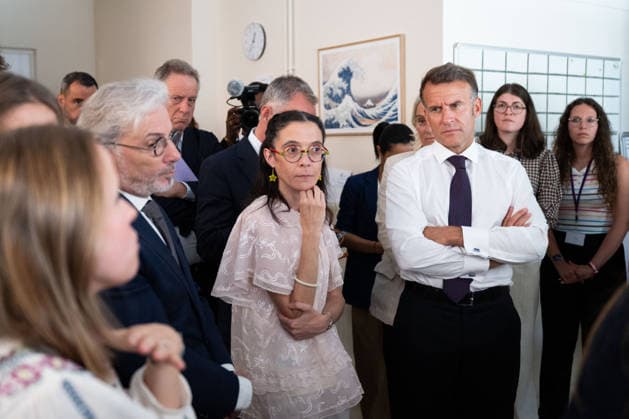 French President Emmanuel Macron, accompanied by Céline Greco, founder of IM PACTES, visits the Asterya child support center—an innovative support program established at Necker Hospital and dedicated to young people under the care of the Child Welfare Services (ASE)—in Paris, France, on July 21, 2026 Grégoire Campione Pool Bestimage French President Emmanuel Macron visits the Asterya child support center—an innovative support program established at Necker Hospital and dedicated to young people in the care of Child Welfare Services (ASE)—in Paris, France, on July 21, 2026 Paris France  Copyright: xGrÃ goirexCampione Pool BestimagexGrÃ goirexCampione Pool Bestimagex