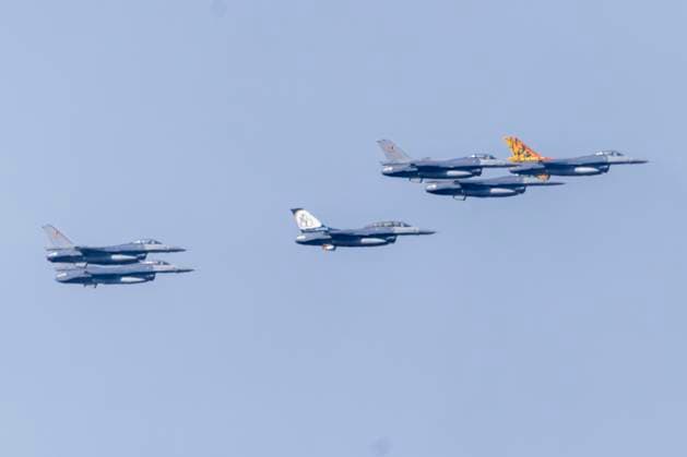 Military and civilian parade for the national Day 2026 BRUSSELS, BELGIUM - JULY 21 : F-16 airplanes Belgium Airforce attend the military and civilian parade for the national Day 2026 on July 21, 2026 in Brussels, Belgium, 21 07 2026 Brussels Belgium  Copyright: xDidierxLebrunx