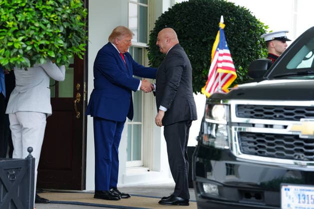 United States President Donald Trump greets President Joseph Aoun of the Republic of Lebanon at the West Wing Portico of the White House in Washington, DC on Tuesday, July 21, 2026. Aoun is in Washington to present a proposal designed to disarm the Iran-backed militant group Hezbollah and secure Israel s withdrawal from Lebanon.  WASP20260721102 AaronxSchwartz
