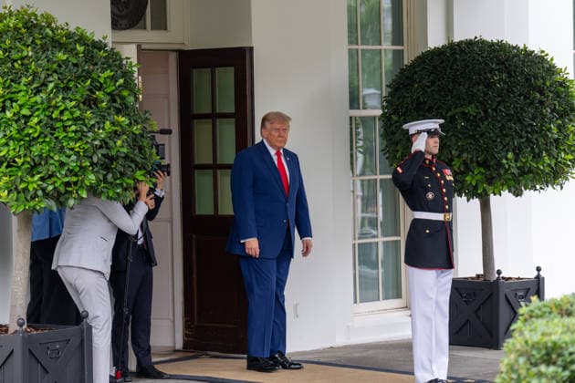 July 21, 2026, Washington, Dc, United States: US President Donald Trump welcomes Lebanese President Joseph Aoun upon his arrival at the West Wing of the White House in Washington, D.C., on July 21, 2026. Washington United States  - ZUMAl312 20260721_znp_l312_001 Copyright: xAndrewxLeydenx