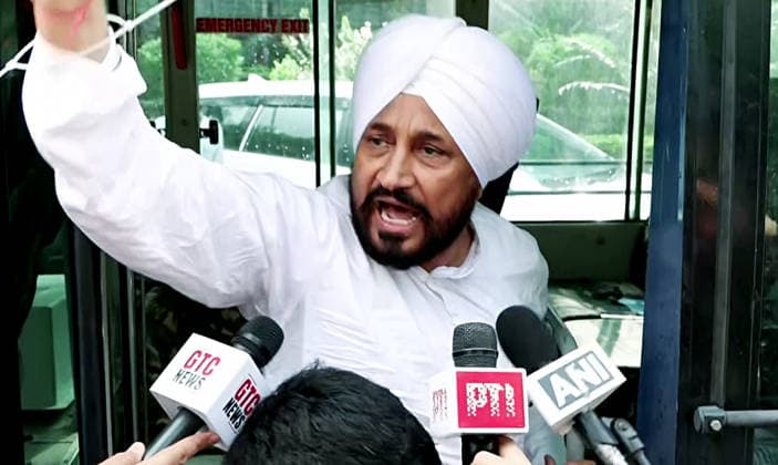 RECORD DATE NOT STATED Congress protests at Lok Kalyan Marg, demanding the resignations of PM Modi and Dharmendra Pradhan New Delhi, Jul 21 (ANI): Chairperson of the Punjab Congress Campaign Committee, Charanjit Singh Channi, speaks to the media while being detained during Congress s ongoing protest at Lok Kalyan Marg, demanding the resignations of Prime Minister Narendra Modi and Education Minister Dharmendra Pradhan, in New Delhi on Tuesday. (ANI Video Grab) NEW DELHI Delhi India Copyright: xANIx ANI_20260721418